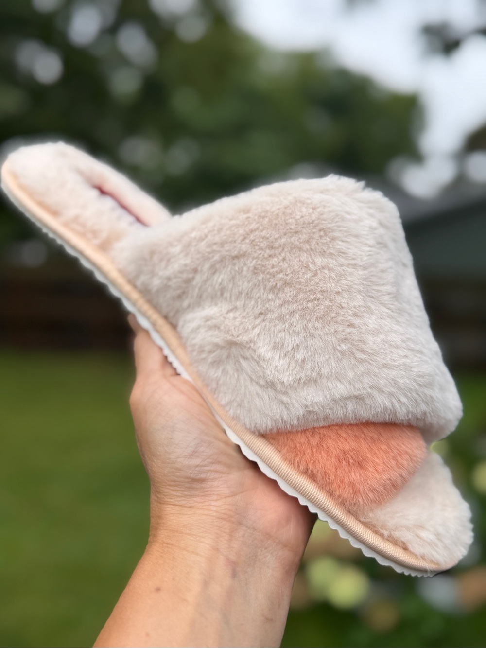 Sorel Go Mail Run Plush Faux Fur Crisscross Slide Slippers Nova Sand Sz 7